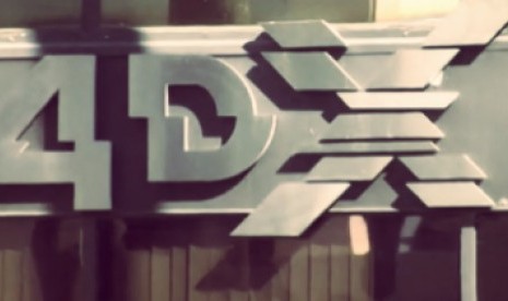 4DX