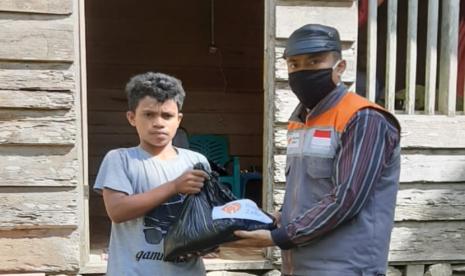 Rumah Zakat salurkan paket Zakat Fitrah ke Halmahera Selatan.