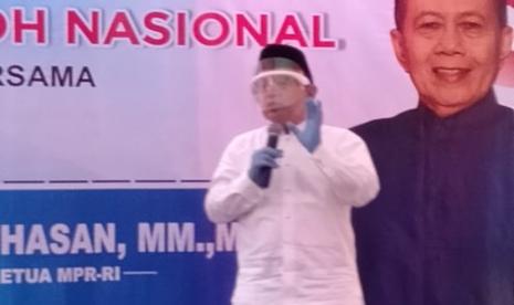 Wakil Ketua MPR Sjariefuddin Hasan bertemu dengan warga Kelurahan Pakuan dan jamaah Masjid Al Amaniyah dalam kegiatan yang dikemas dalam Temu Tokoh Nasional.