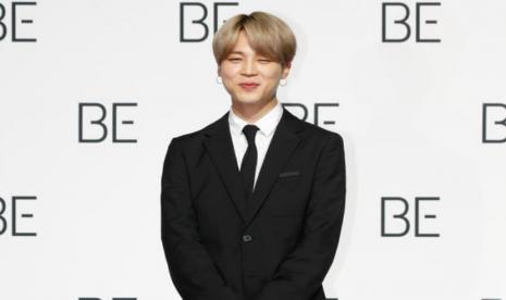 Jimin, personel BTS, terkenal sebagai Raja Merek karena bisa melariskan dengan cepat aneka produk.