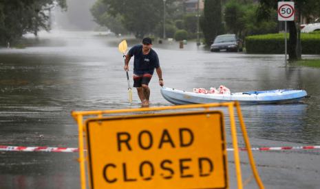 Hingga kini, jumlah korban jiwa akibat banjir Australia tercatat empat orang.