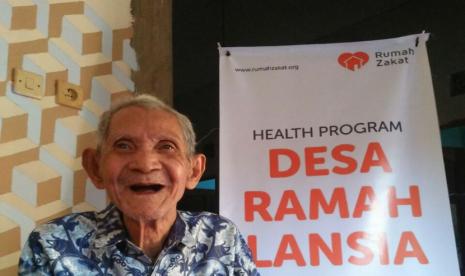 Rumah Zakat bersama Kader BKL Kelurahan Sidodadi mengadakan home visit dalam agenda pemeriksaan kesehatan bagi lansia yang tidak kuat berjalan pada Sabtu (10/4).