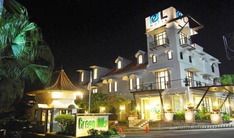 Sebuah hotel di Malang. Pemerintah Kota Malang, Jawa Timur, meminta para pengelola hotel dan restoran yang ada di wilayah Kota Malang, Jawa Timur untuk mengantisipasi adanya lonjakan wisatawan pada libur Lebaran 2022.