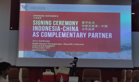 Penandatanganan nota kesepahaman dan surat intensi diselenggarakan Kedutaan Besar Republik Indonesia di Beijing, 30 November.