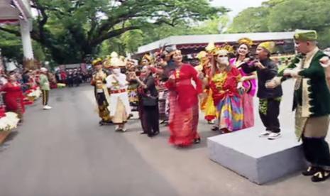 Penyanyi cilik Farel Prayoga tampil acara penutupan upacara peringatan Detik-Detik Proklamasi di Istana Merdeka Jakarta, Rabu (17/8/2022).