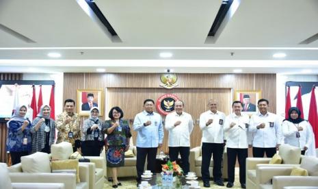 BNPT dan Bank Mandiri membahas kerja sama dalam pengembangan Warung NKRI, Senin (22/8/2022). 