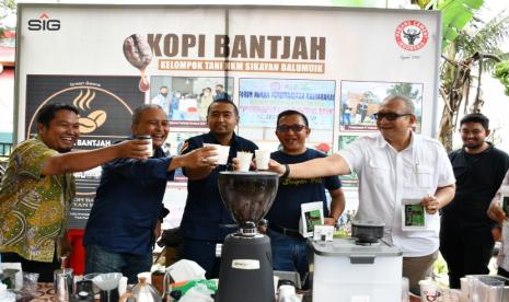 Kegiatan launching produk kopi Bantjah merupakan program TJSL PT Semen Padang pemberdayaan masyarakat.