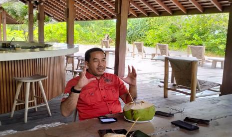 Direktur Utama PT Angkasa Pura (AP) II (Persero) Muhammad Awaluddin menjelaskan mengenai target perusahaan pada 2023 usai menghadiri Airlines Gathering di Sheraton Belitung Resort, Jumat (10/3/2023). 