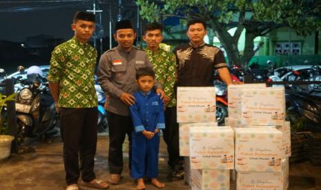  Lembaga Amil Zakat Nasional Baitul Maal Hidayatullah (Laznas BMH) melaksanakan penyaluran program paket Ramadhan.