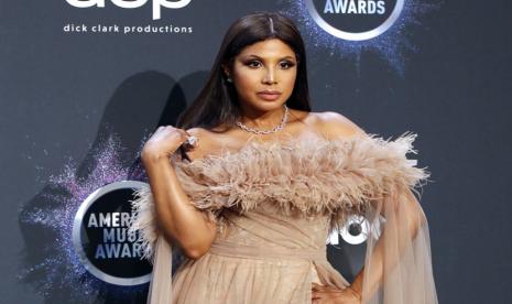 Penyanyi Toni Braxton menghadiri American Music Awards di Los Angeles, California, AS, 24 November 2019. Braxton mengidap penyakit lupus.