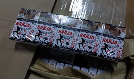 Bea Cukai Malang berhasil mengamankan ratusan ribu batang rokok ilegal dalam Operasi Gempur Rokok Ilegal.