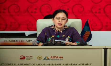 etua DPR RI sekaligus Presiden ASEAN Inter Parliamentary Assembly (AIPA) 2023 Puan Maharani memimpin Sidang Paripurna pertama AIPA ke-44 yang digelar di Jakarta.