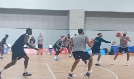 Timnas Prancis menggelar latihan di Indonesia Arena, Senayan, Jakarta, pada Kamis (24/8/2023) jelang perhelatan FIBA World Cup 2023.