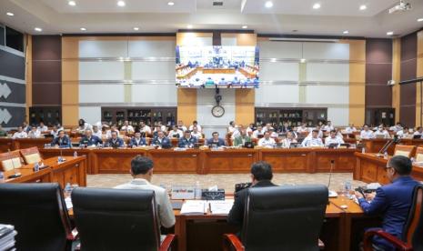 Rapat bersama antara Komisi III DPR RI dengan BNPT RI dan Kementerian Hukum dan Hak Asasi Manusia (Kemenkumham) pada Senin (4/9/2023) 