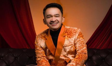 Ruben Onsu, lagi-lagi memecahkan rekor baru di fitur live shopping.