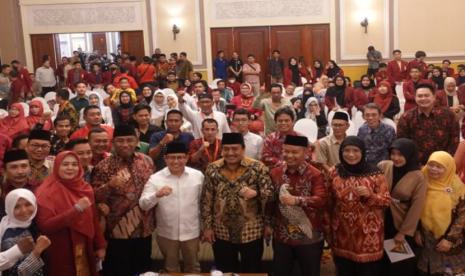 Rektor Universitas Muhammadiyah Jakarta (UMJ), Prof Dr Mamun Murod, resmi dilantik menjadi Ketua Umum Forum Keluarga Alumni Ikatan Mahasiswa Muhammadiyah (Fokal IMM).