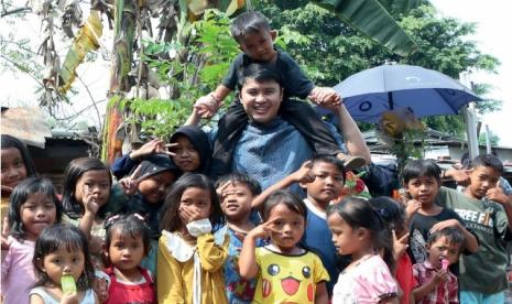 Shandi Adhiyaksa. Politik merupakan ladang juang bagi Shandi Adhyaksa 