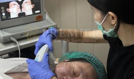 Perawatan kecantikan. Pakar bidang estetika dan antipenuaan dari Perhimpunan Dokter Estetika Indonesia dr. Cynthia Jayanto, M.Biomed (AAM), mengungkapkan tren perawatan kecantikan pada 2024