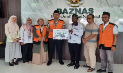 Badan Amil Zakat Nasional (Baznas) RI menerima penyaluran infak kemanusiaan Palestina tahap I dari RQV Indonesia sebesar Rp 10 juta. 