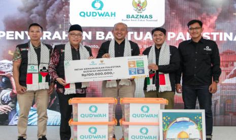 Badan Amil Zakat Nasional (Baznas) RI menerima penyaluran infak kemanusiaan Palestina dari Qudwah Indonesia sebesar Rp 100 juta. 