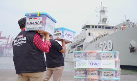 BAZNAS kembali mengirimkan 50 ton bantuan, termasuk dana kemanusiaan dari Grab dan OVO sebesar Rp 3,5 miliar, dengan menggunakan kapal milik TNI Angkatan Laut (AL).