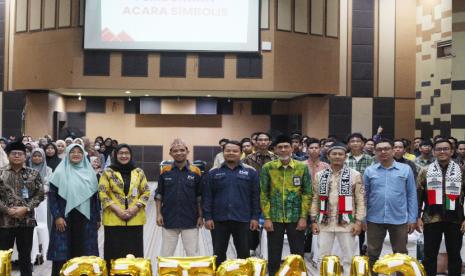 Pada Zakat goes to Campus ke-9 di Universitas Lambung Mangkurat, Forum Zakat menyoroti pentingnya aktivitas literasi zakat yang masif terhadap generasi milenial dan gen Z.