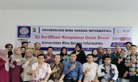 Universitas BSI (Bina Sarana Informatika) melalui Lembaga Sertifikasi Profesi (LSP) BSI menyelenggarakan kegiatan Uji Sertifikasi Kompetensi, pada Sabtu 2 Desember 2023, di TUK LSP BSI Kampus Kramat 98. 