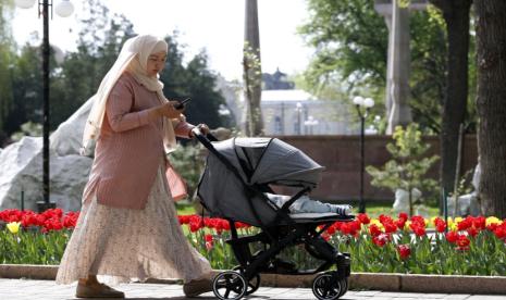 Otoritas Arab Saudi telah membuat kebijakan bagi orang tua yang membawa bayi maupun anak-anak yang menggunakan stroller di lingkungan Masjidil Haram, Makkah. 