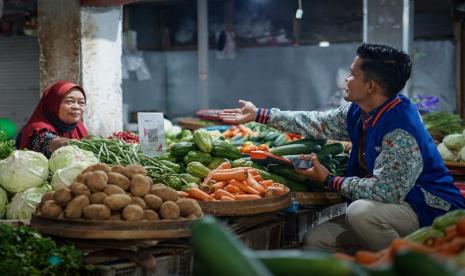 Produk kredit atau pinjaman ultra mikro bernama KECE (Kredit Cepat) memiliki plafond hingga Rp 10 juta. 