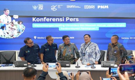 PT Permodalan Nasional Madani (PNM) yang merupakan anggota holding ultra mikro terus aktif dalam memberikan wawasan mengenai literasi keuangan dan literasi digital melalui pendampingan dan pelatihan terhadap nasabahnya dengan harapan penggunaan digitalisasi ini bisa menjadi sarana promosi penjualan nasabah PNM Mekaar.