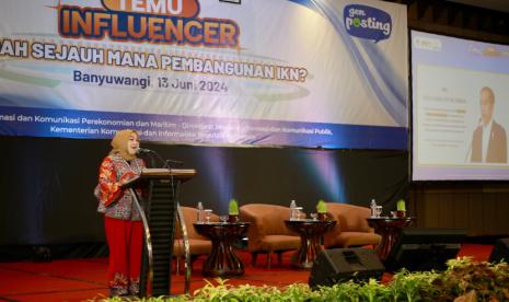 Direktur Informasi & Komunikasi Perekonomian dan Maritim Kemenkominfo Septriana Tangkary pada kegiatan Genposting Temu Influencer Sejauh Mana Pembangunan IKN di Banyuwangi (13/6)