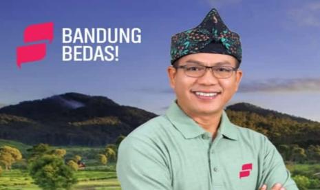 Bupati Bandung Dadang Supriatna memperkenalkan konsep kepemimpinan inovatif dan inspiratif yakni Servant Leadership atau kepemimpinan yang melayani.