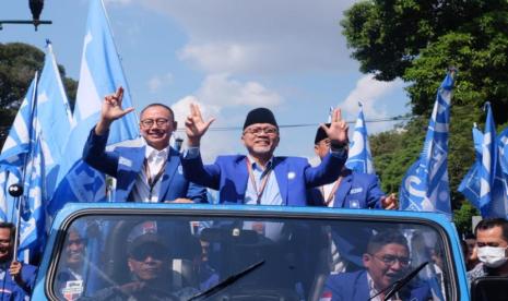 Ketum PAN Zulkifli Hasan (kanan) dan Sekjen PAN Eddy Soeparno (kiri), saat kampanye di Pemilu 2024 lalu. (foto ilustrasi).