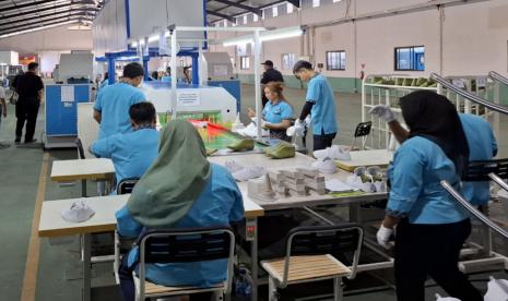 Purchasing Managers' Index (PMI) Indonesia meningkat dari 49,6 pada November menjadi 51,2 pada Desember 2024. 