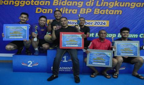 Pertandingan Badminton Antar Pegawai dan Mitra BP Batam yang dihelat pada 23-24 November 2024 di TM Arena resmi berakhir.