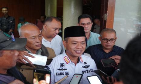 Pasangan Calon Bupati dan Wakil Bupati Bandung nomor urut 2 Dadang Supriatna-Ali Syakieb resmi menjadi pemenang Pilkada Kabupaten Bandung.