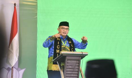 Ketua Umum ICMI Arif Satria menyampaikan beberapa hal terkait dengan kehidupan berbangsa dan bernegara. Arif menjelaskan bahwa sistem demokrasi di Indonesia masih bersifat transaksional, belum mengarah pada demokrasi subtansial.