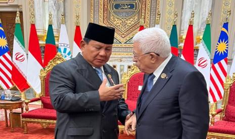 Pertemuan Presiden RI Prabowo Subianto dengan Presiden Palestina Mahmoud Abbas di Kairo, Kamis (19/12/2024).