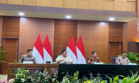 Presiden RI Prabowo Subianto menyampaikan kepastian kebijakan PPN 12 persen di Kantor Kementerian Keuangan, Selasa (31/12/2024).