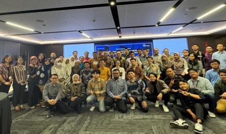 Universitas Nusa Mandiri (UNM) mengambil langkah strategis untuk mengimplementasikan wawasan dari Empowering Business Decisions Through Data Analytics: A KNIME Training Experience.