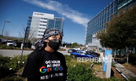 Karyawan Google memprotes perusahaannya yang bekerja sama dengan Israel.