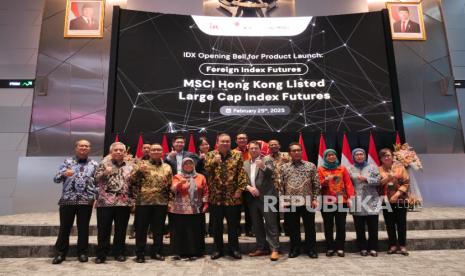 PT Bursa Efek Indonesia (BEI) menyelenggarakan pembukaan perdagangan dalam rangka peluncuran produk derivatif baru yaitu Foreign Index Futures atau Kontrak Berjangka Indeks Asing (KBIA). 