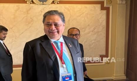 Tarif 32 Persen dari AS, Bukti Lemahnya Negosiasi Ekonomi Indonesia