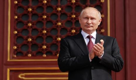 Putin Puji Keberanian Iran Lawan AS dan Janjikan Bantuan Logistik