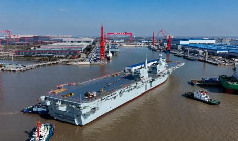 AS Kian Tertinggal? China Diduga Bangun Kapal Logistik Militer Terbesar Dunia