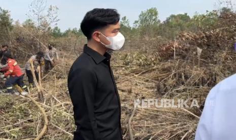 Blusukan ke SPBU Palangka Raya, Gibran Cek Antrean Warga