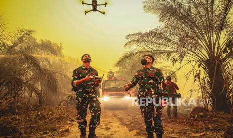 Operasi Udara TNI AU Basmi Karhutla dengan Drone Thermal & OMC