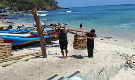 knmp-karangduwur-bantu-nelayan-jaga-kualitas-hasil-tangkapan