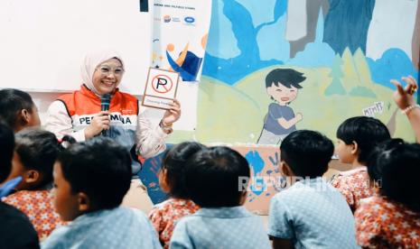 relawan-patra-logistik-mengajar-keselamatan-lalu-lintas-di-saaja