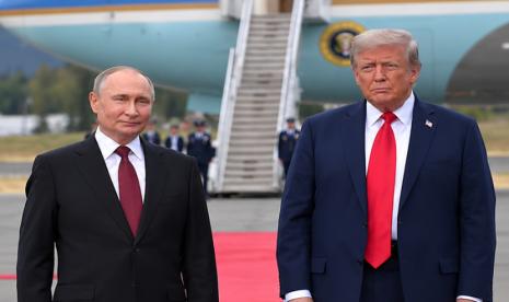 trump-kian-mesra-dengan-putin-zelensky-terdesak-apakah-ukraina-akan-dikorbankan